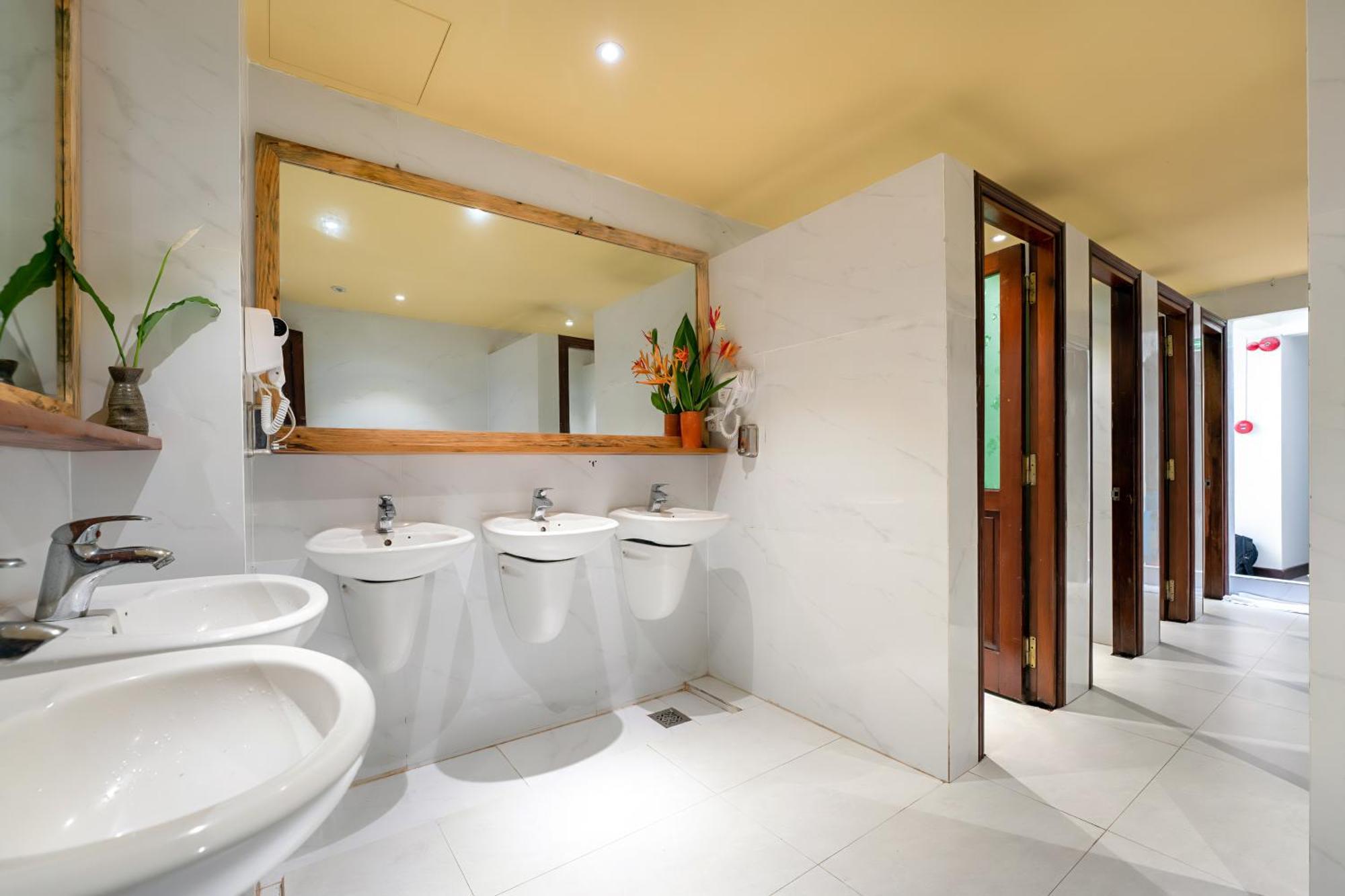 Harmony Old Town Hostel And Pool Bar Hoi An Exterior foto